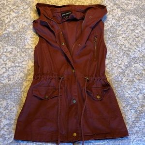 Maroon hooded utility vest